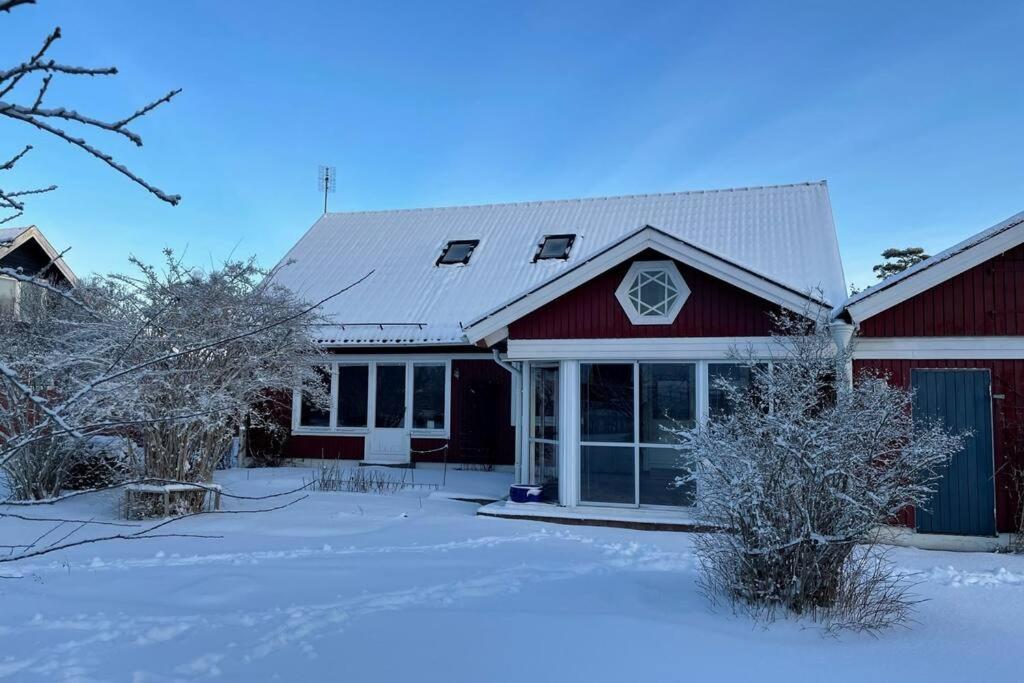 Familjevaenligt Hus Naera Isaberg! Villa Hestra Eksteriør billede