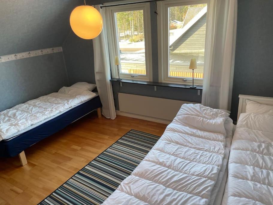 Familjevaenligt Hus Naera Isaberg! Villa Hestra Eksteriør billede