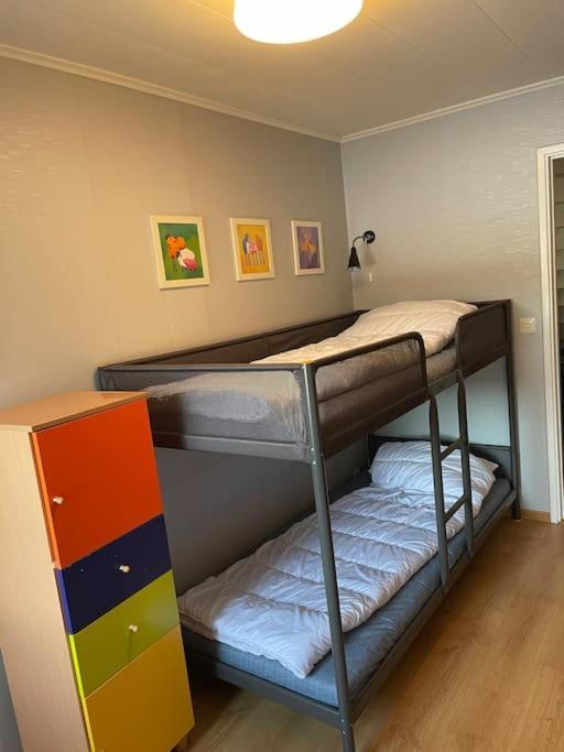 Familjevaenligt Hus Naera Isaberg! Villa Hestra Eksteriør billede